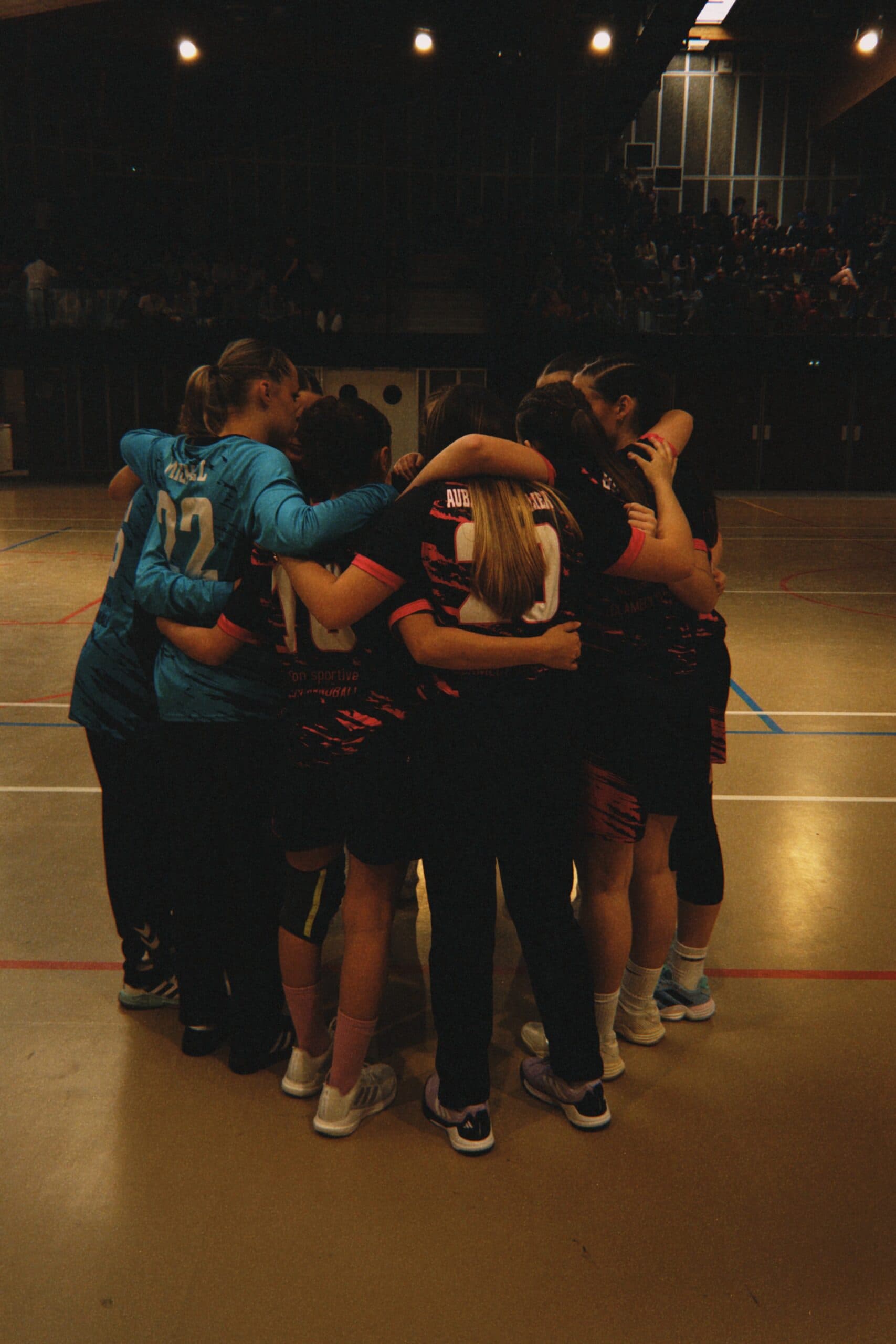Aidez notre équipe féminine de handball à vivre la finale des Championnats de France UNSS ! 🏆🤾‍♀️
